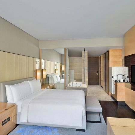 Jw Marriott Hotel New Delhi Aerocity Екстер'єр фото Deluxe room