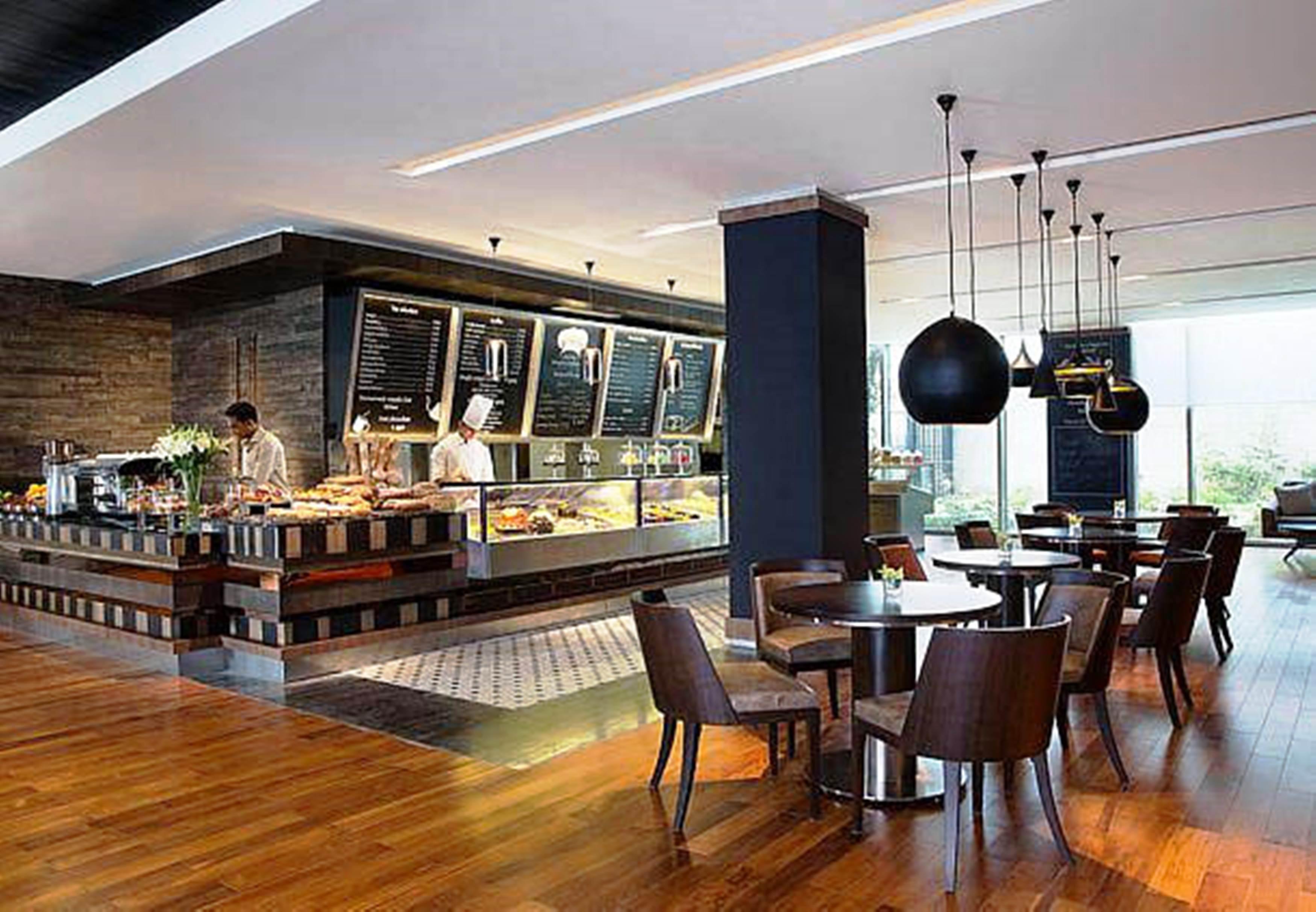 Jw Marriott Hotel New Delhi Aerocity Екстер'єр фото The Coffee Bean & Tea Leaf in Kuala Lumpur, Malaysia